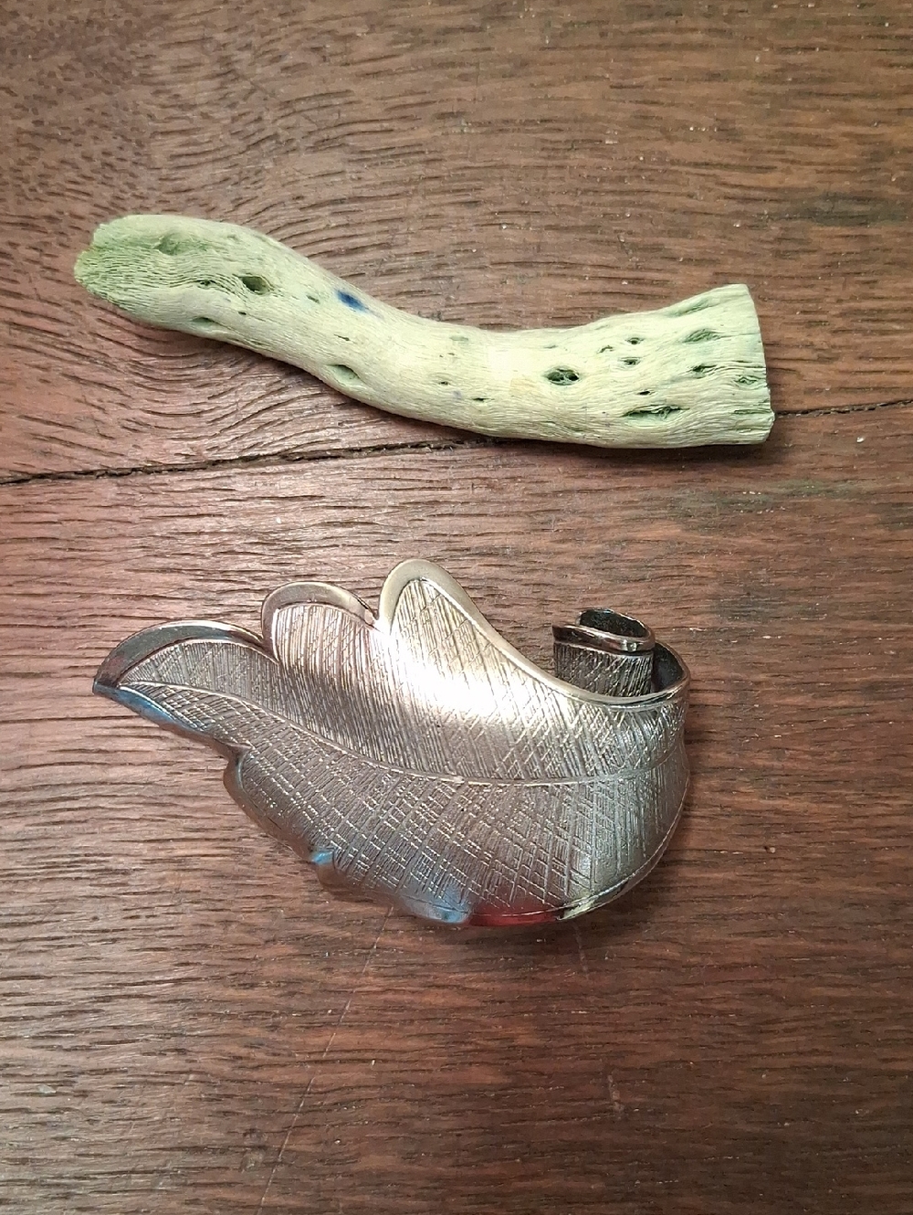 Vintage GIOVANNI Silver Plated  Leaf Brooch